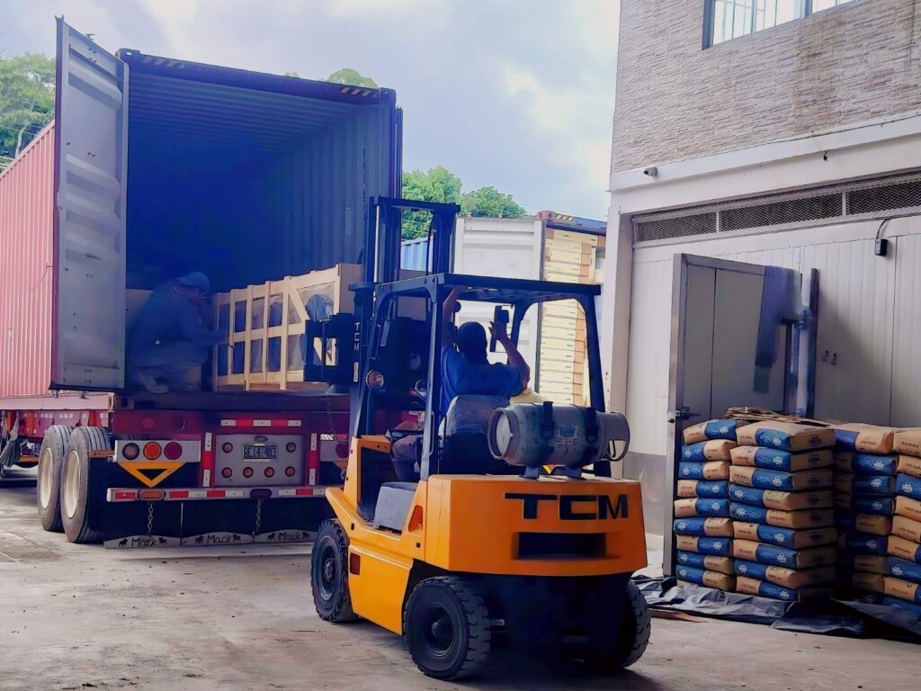 WhatsApp Image 2025-10-03 at 2.06.22 PM (1) Proyecto constructivo